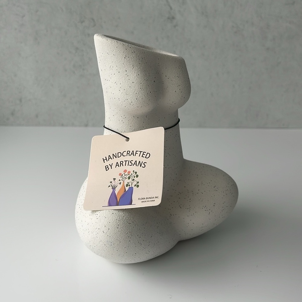 Ceramic Vase - Picture 2 of 8